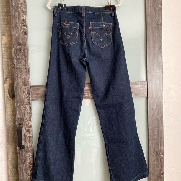 Levi flare Jeans perfectly slimming size 10m in excellent pre-owned cond… - Picture 6 of 9